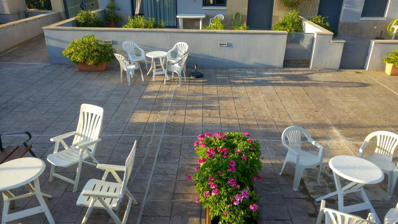 Apartaments Las Carolinas Sant Carlos de la Ràpita Екстериор снимка